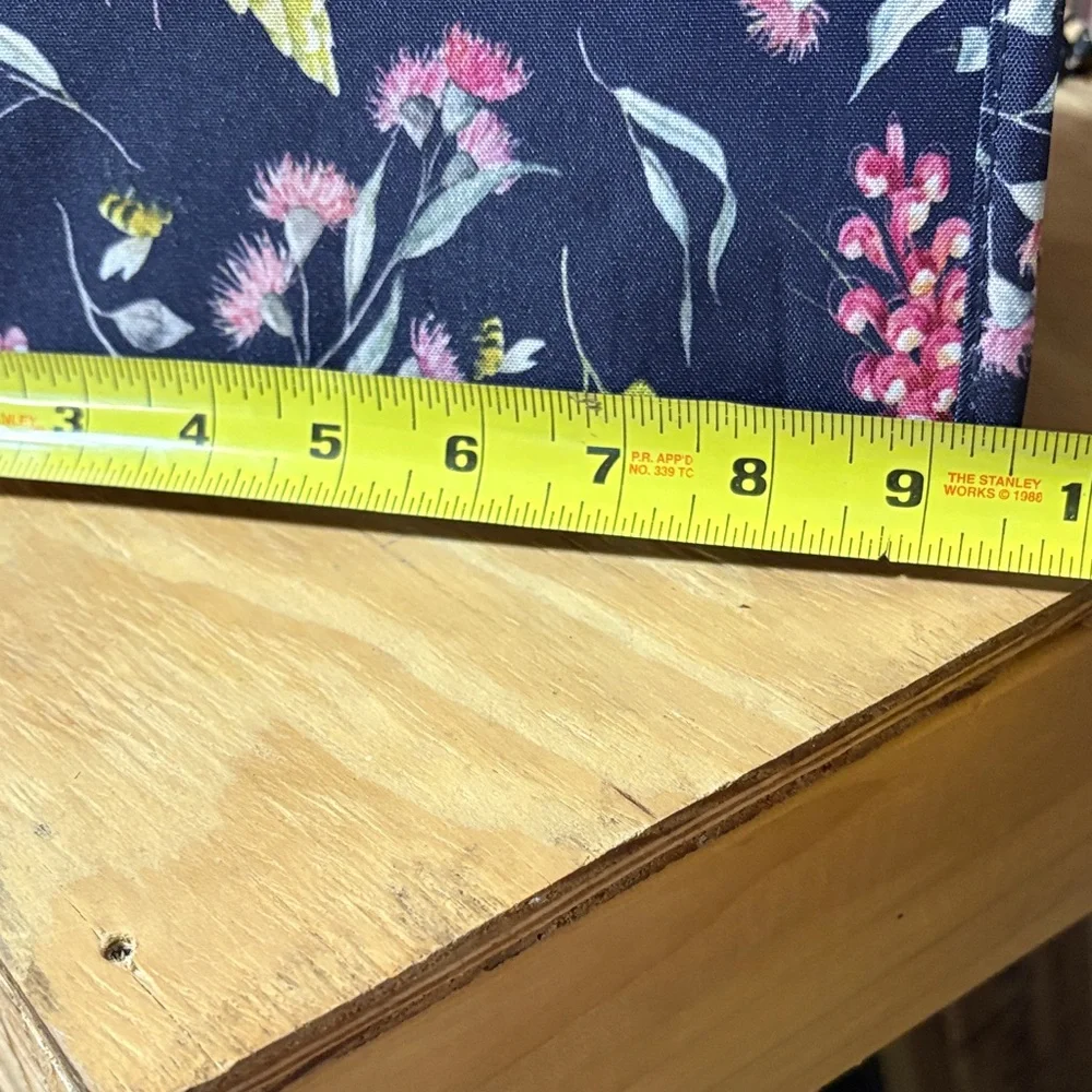 Banz Grevillea Navy Blue Floral Insulated Lunch Tote Bag New